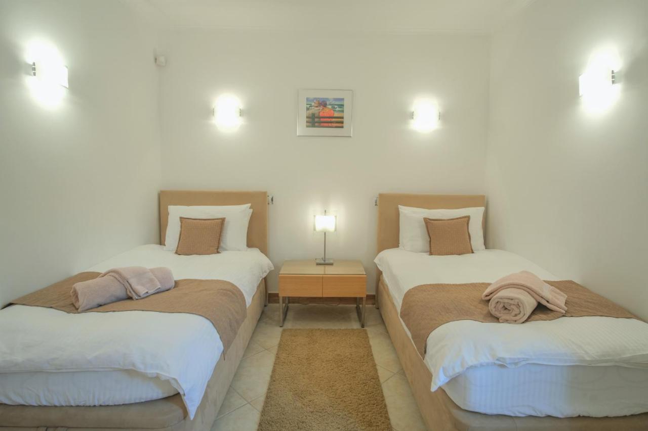 Casa Monte Cristo Apartments - Lemon Lagos Dış mekan fotoğraf